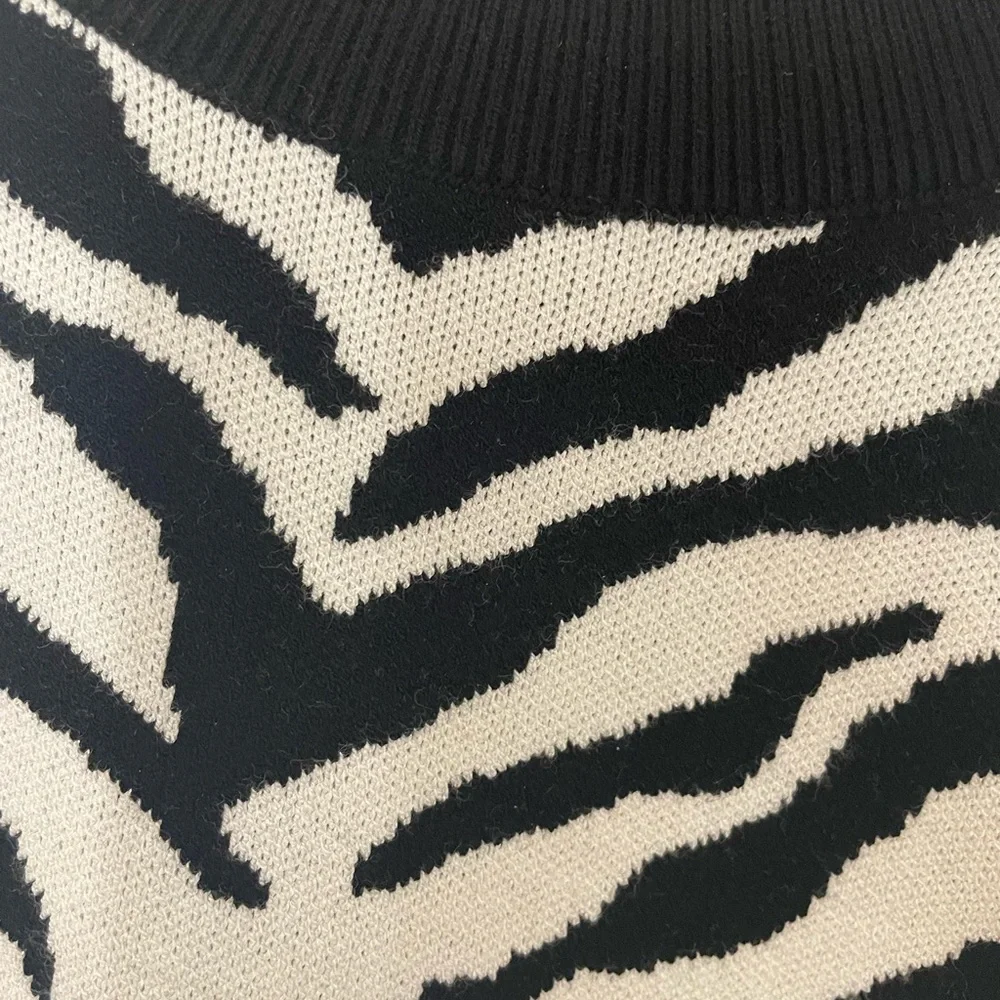 NWOT Alc brand new sweater - Picture 6 of 6